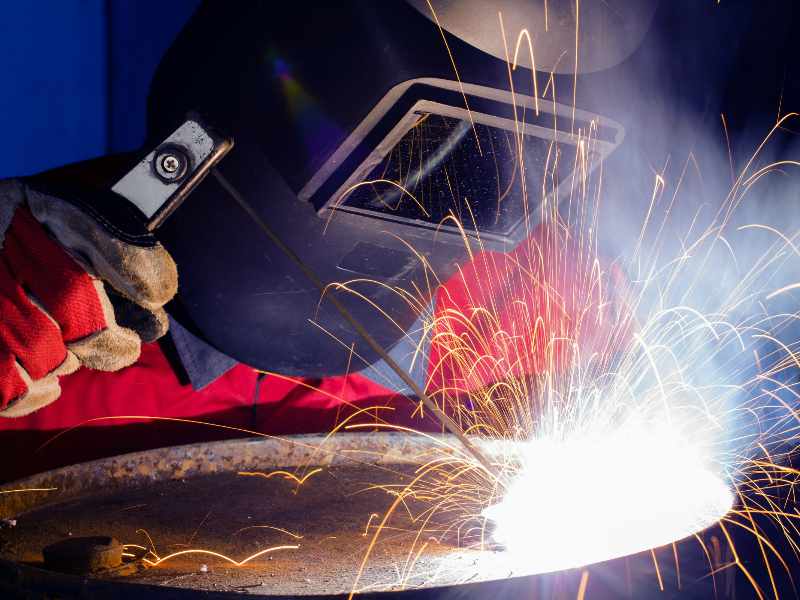 Welding Aprons vs. Other Protective Gear